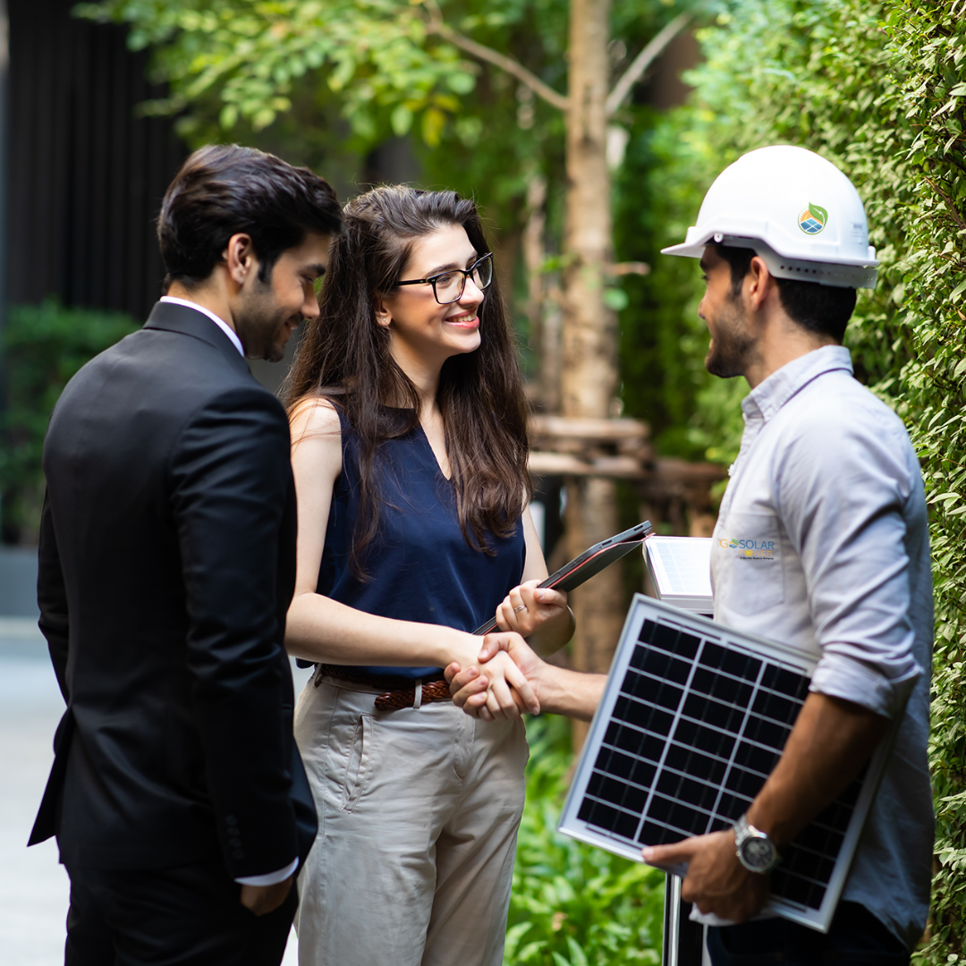 couple consulting with go solar power solar expert