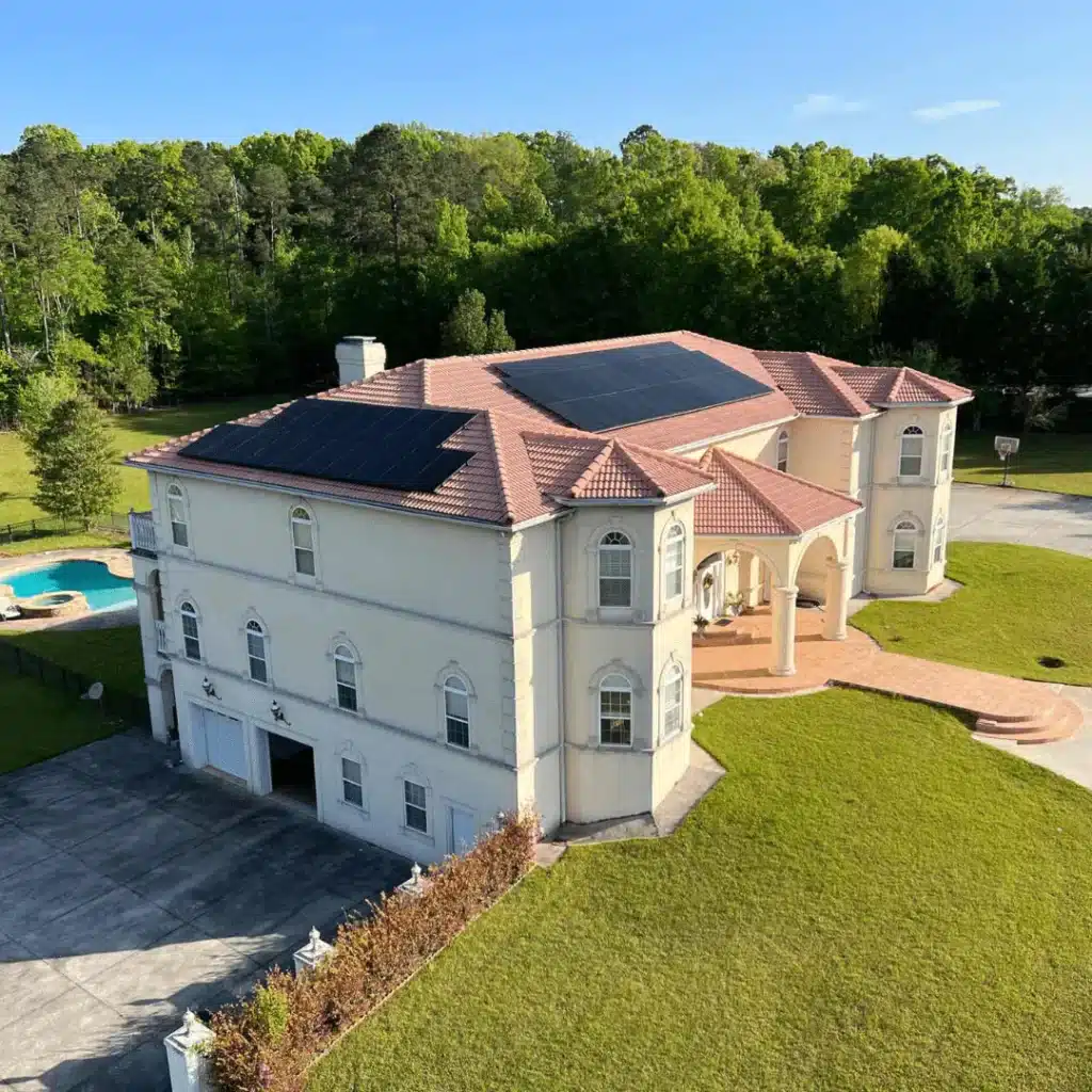 Luxury Homes Shine Bright with Solar Power and Tesla Powerwall 3 Luxury Property With Tesla Power Backup
