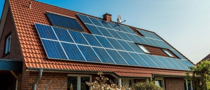 solar-panel-roof-house